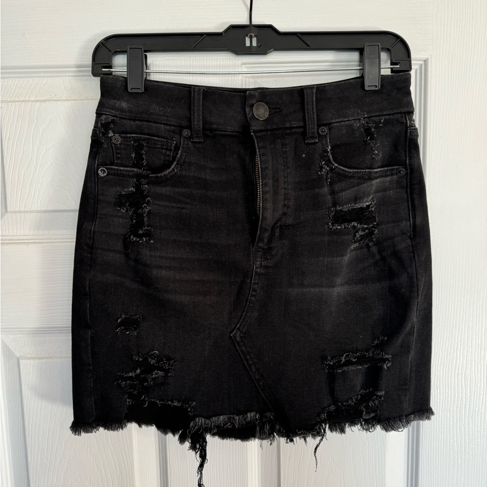 American Eagle black denim skirt. Curvy high rise. Size 6.